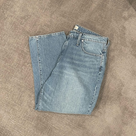 Madewell Petite Curvy Perfect Vintage Straight Jean in Seyland Wash - Picture 7 of 7